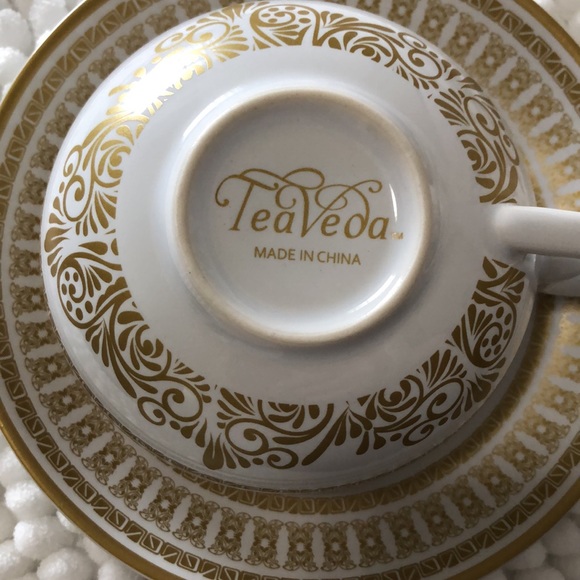 TeaVeda Diamond White Mother’s Day porcelain tea cup and saucer 6 oz. - Picture 5 of 6